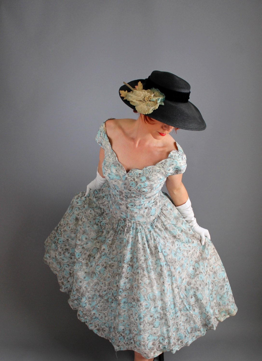 1950s Pastel Blue Gray Floral Party Dress. Wedding Bridesmaid. Mad Men Fashion. Size Medium