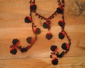 crochet lariat necklace, black, red