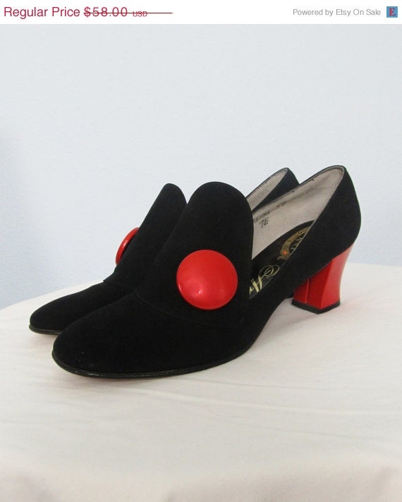 20% OFF SALE Vintage 1960's Black and Red Suede Mod Heels / Size 7