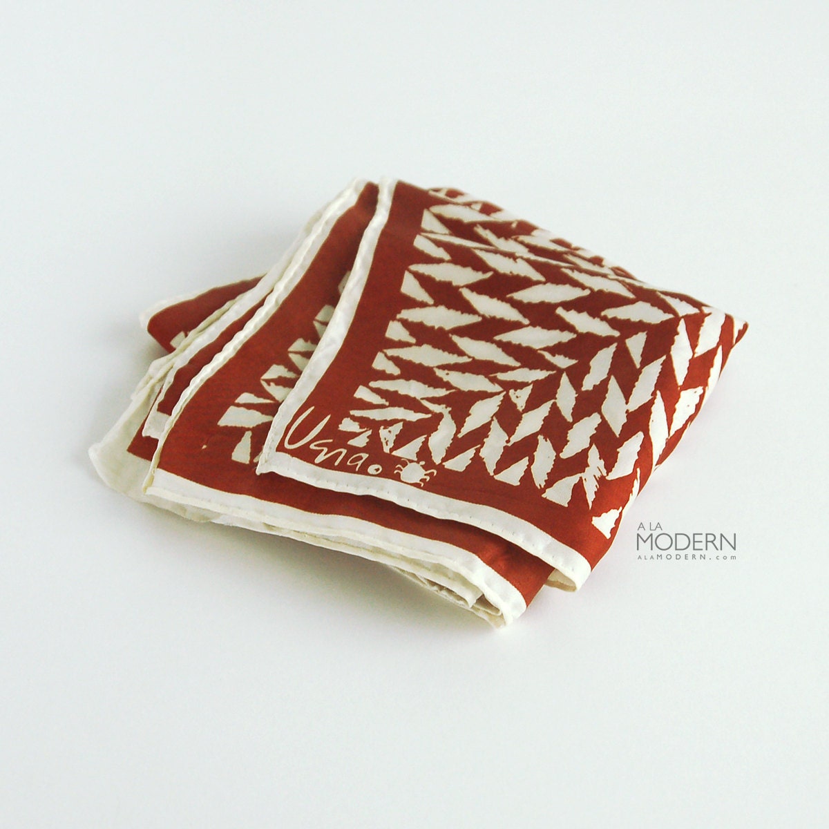 Vera Neumann Brown White Leaf Design Scarf