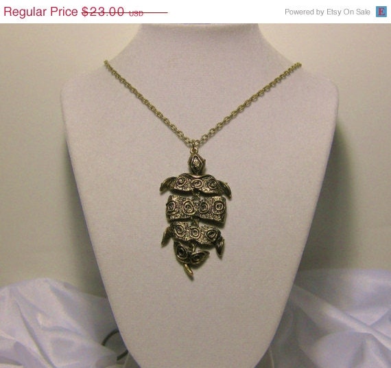 Vintage Articulated Burnished Gold Tone Sea Turtle