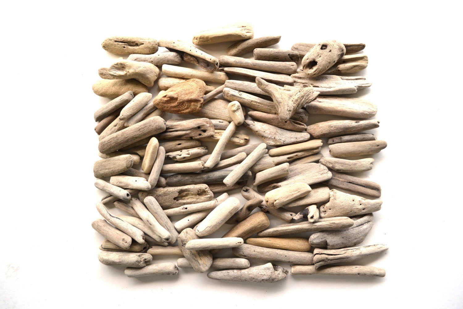 100 driftwood pieces for picture frames, decoration and other craft projects