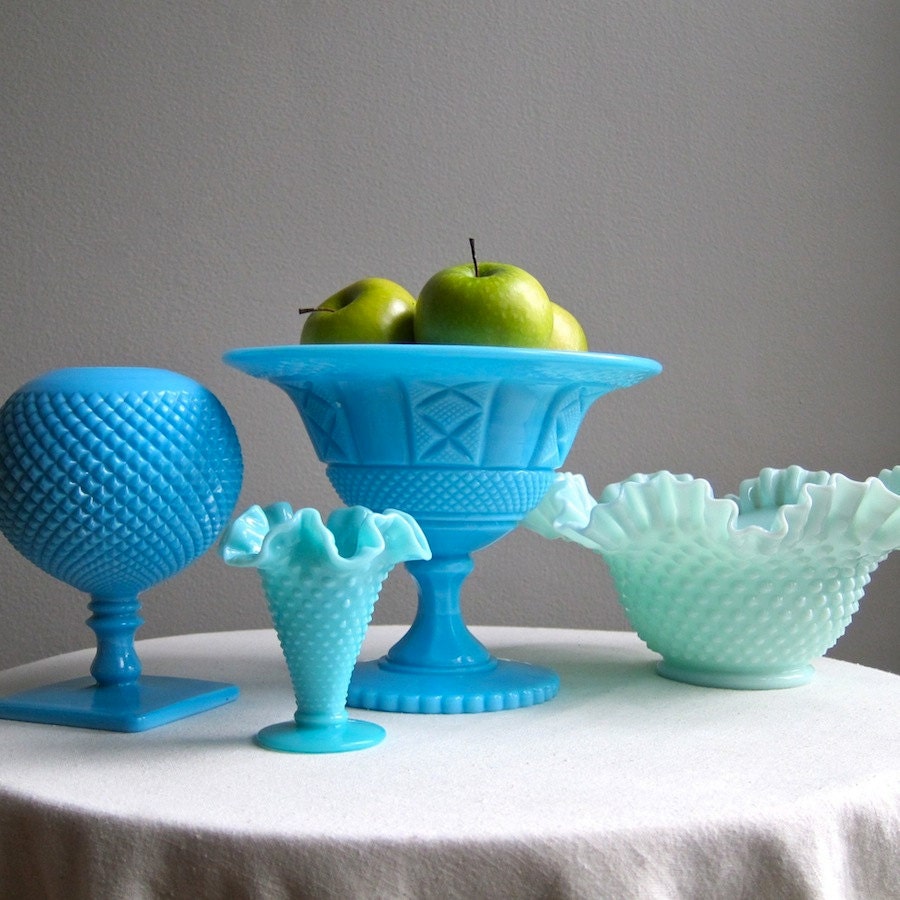 Green Pastel Milk Glass Bowl, Fenton Hobnail 1950s Mint Green