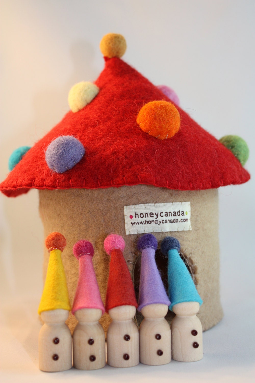 wool handmade felt mini doll house removable roof with 5 wooden doll