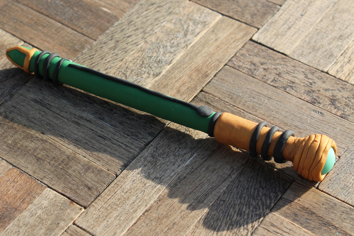 Custom TARDIS Glow in the DARK Sonic Screwdriver Doctor Who DALEK Inspired Pen Removable lid black replaceable ink Dr Who Sci-fi Geekery