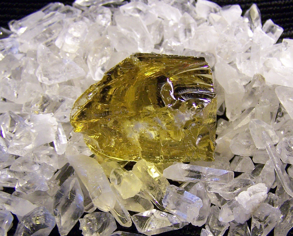 Andara Crystal Luminescent Yellow