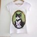 The Elegant Cat / Cotton V neck t-shirt M/L