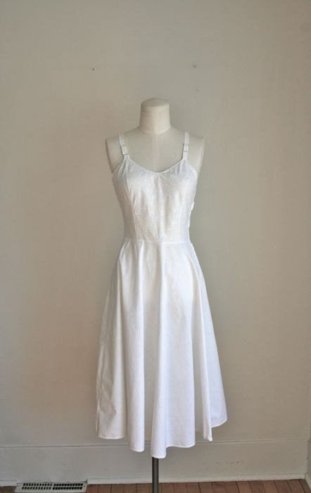 vintage 40s/50s full slip - 'HER MAJESTY' white cotton slip dress / XS-S