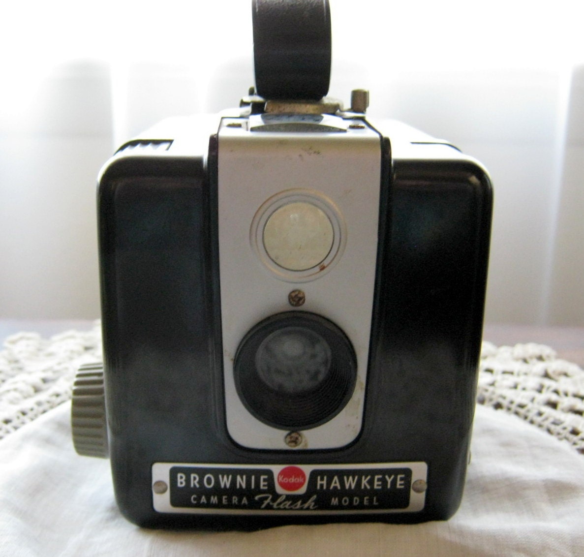 Vintage Art Deco Bakelite Film Kodak Brownie Hawkeye Camera  Flash Model