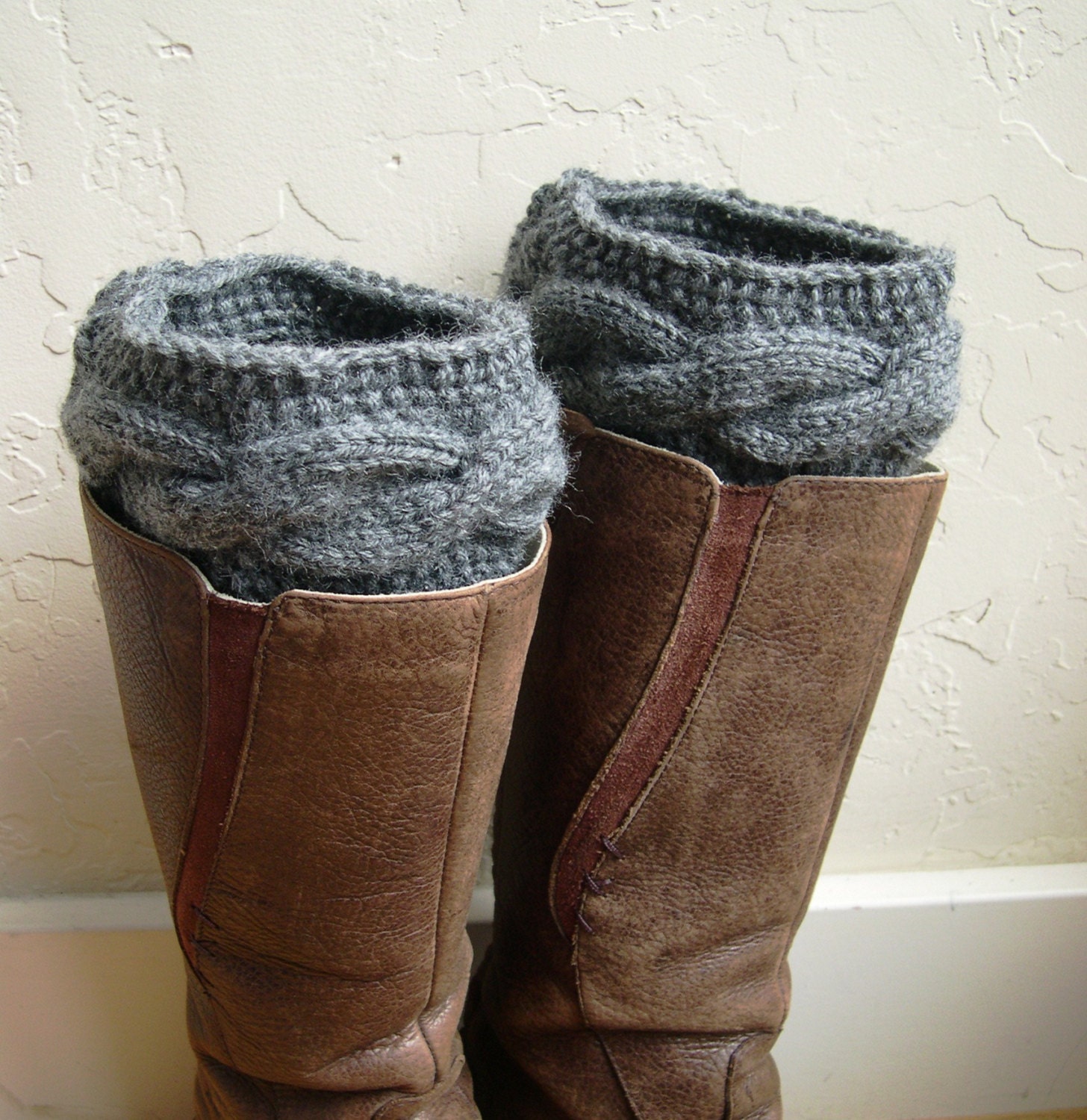 Gray Boot cuffs - Gray Leg Warmers - Gray boot toppers  - Winter Fashion 2013 - Knit boot tops - Machine Washable - Gray boot socks