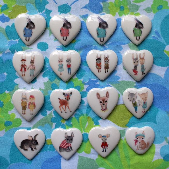 Illustrated Porcelain Heart Brooch