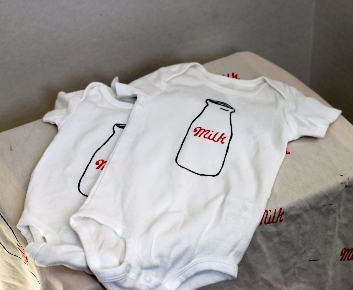 Wee little onesie for Kitschy Kids, Retro Milk Bottle Screen Print Infant Diaper Shirt 12m