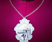 R2d2 family portrait necklace 