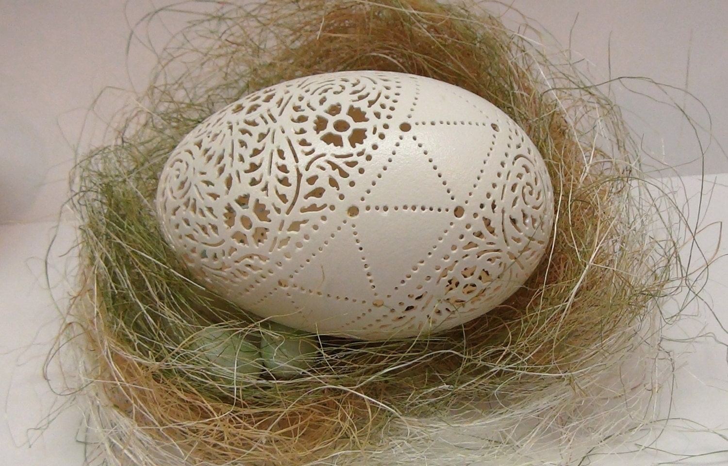 Hand Carved Victorian Lace Goose Egg - Fancy Diagonal Design