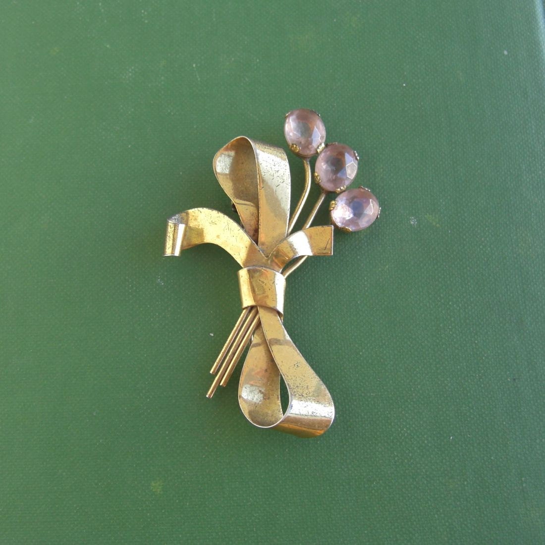 Sterling Craft CORO Gold Bow Brooch / Pin - Purple