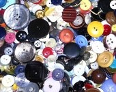 Vintage Button Lot, Mixed Destash, Glass, Rhinestone, Metal, Fabric, MOP...  0425
