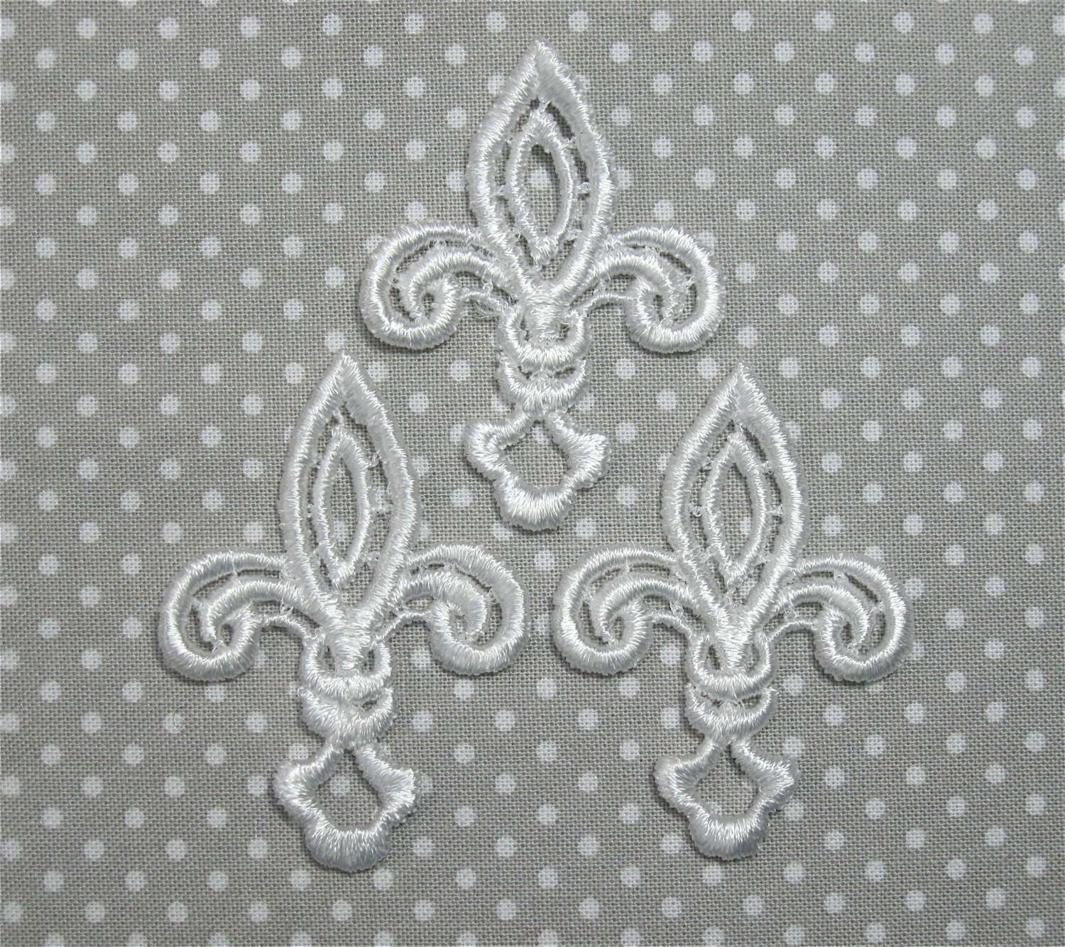 Venice Lace WHITE Fleur de Lis Appliques Set of 3 Venise Motifs