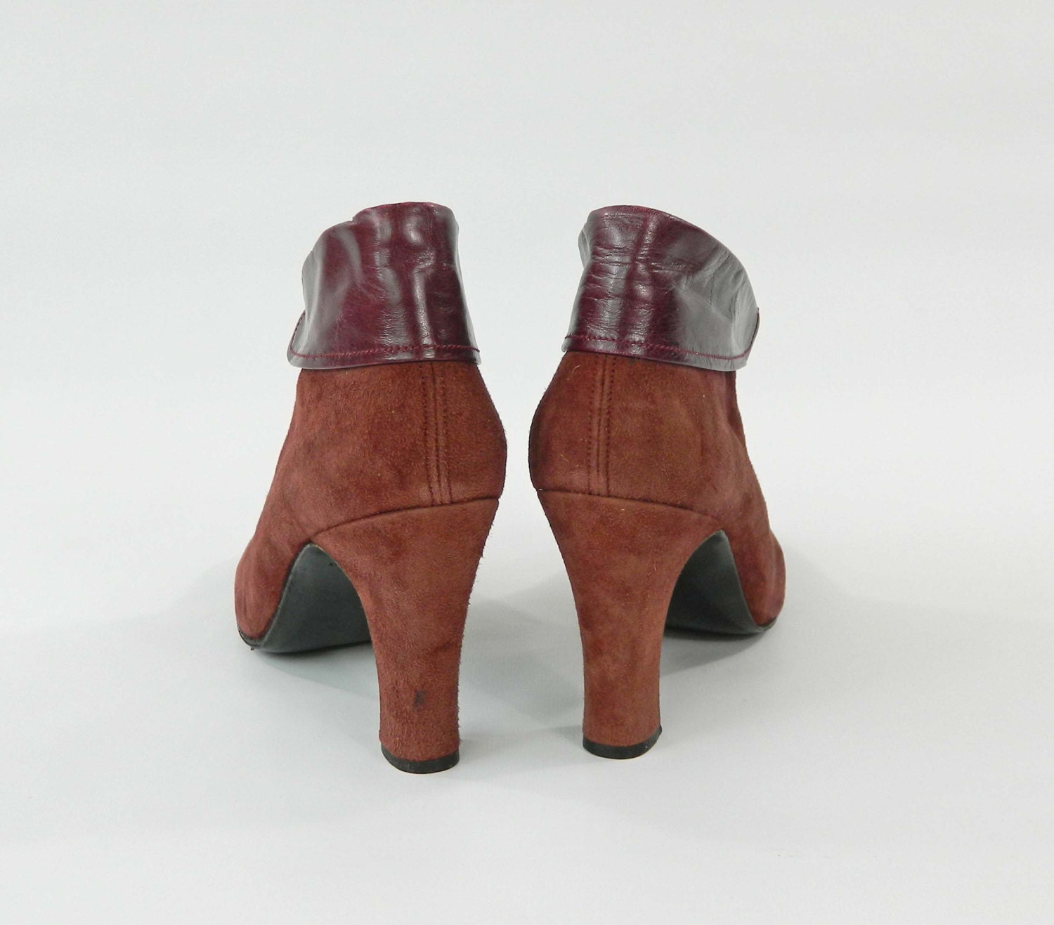1970s Lanvin Designer Vintage Ankle Boots Mulberry Suede Leather Size 6.5