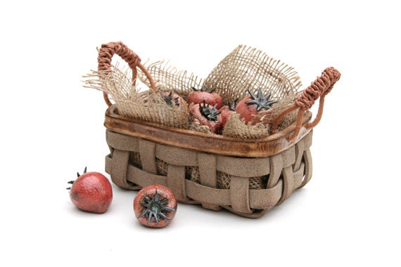 Farm Fresh Strawberry Basket