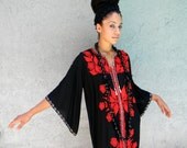 Mexican Summer - Vintage 70s Black/Red Embroidered Dashiki Style MEXICAN FESTIVAL Dress w/ batwing/angel wing sleeves