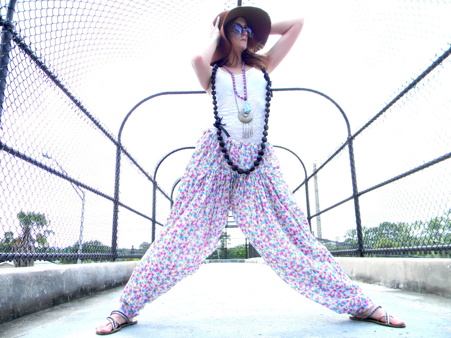 Festival Goddess - Vintage 80s/90s Cotton Gauze Harem Pants/Drop Crotch Boho Hippie Pants w pastel floral pattern - one size fits most