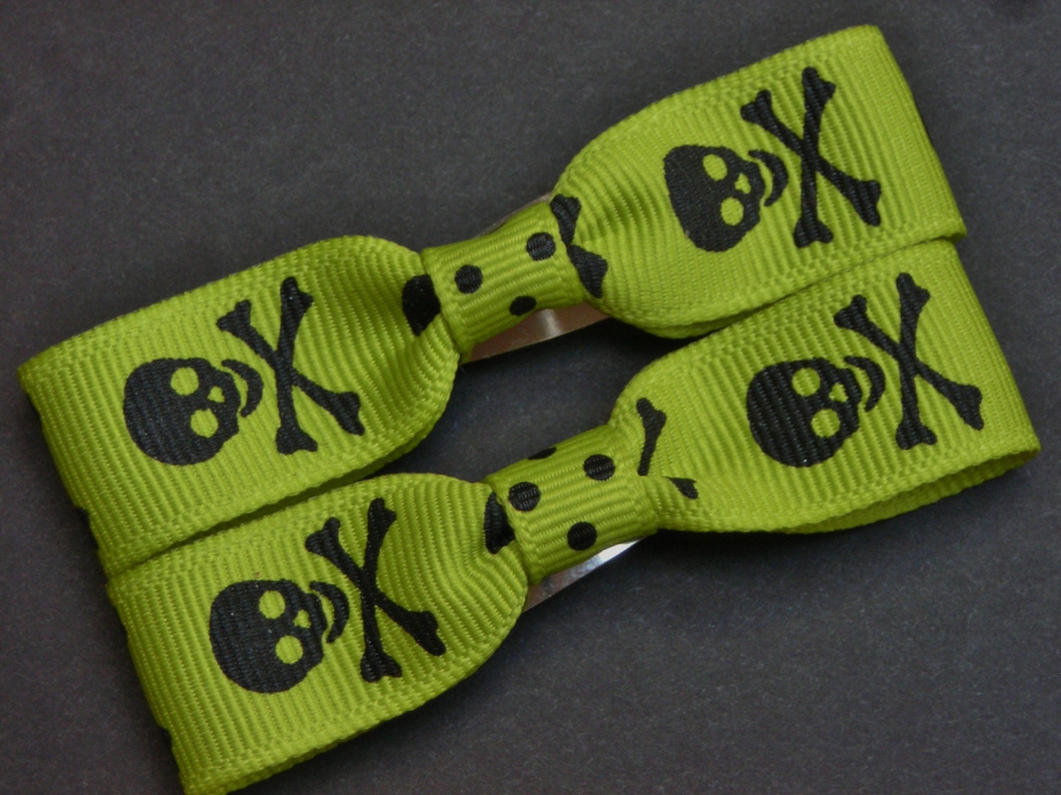 Gothic Punk Black and Green Skull Bow Clips