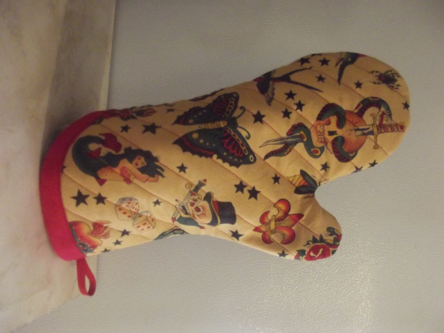 Oven Mitt, Tattoo Love