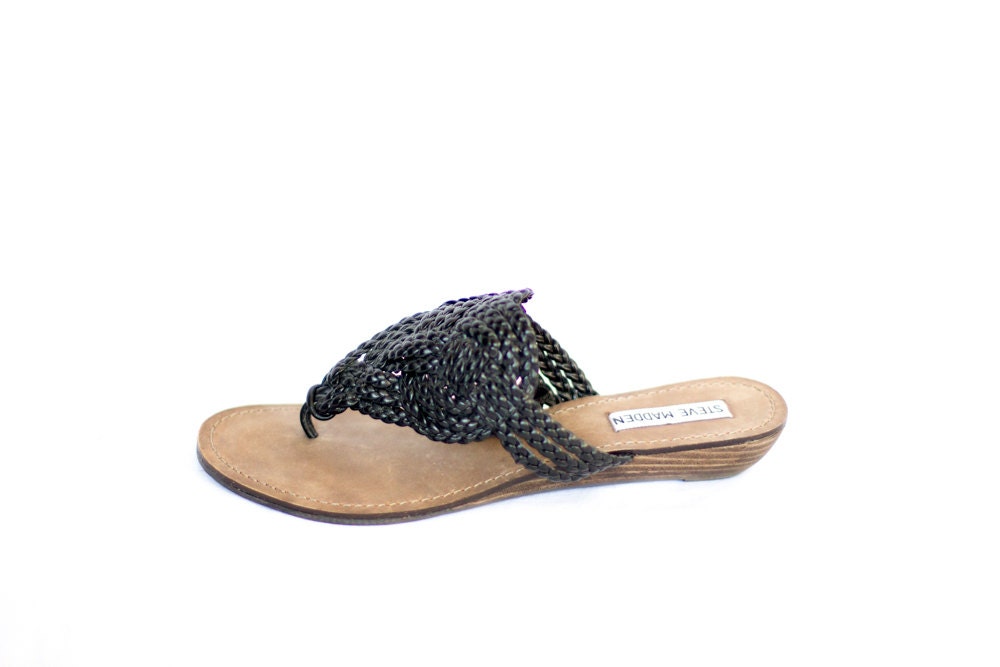 black woven leather thong sandals size 7.5