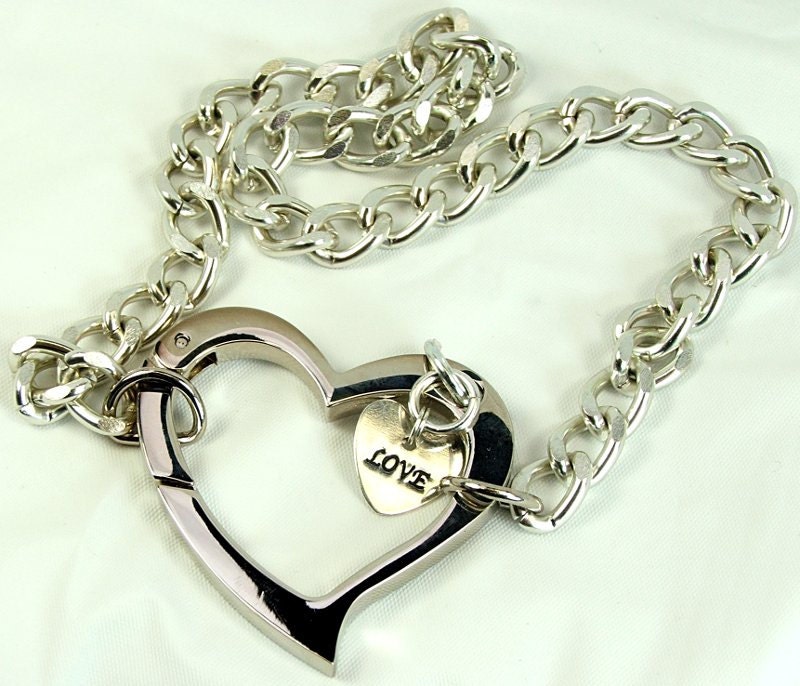 BDSM Day Collar Silver Aluminum Chain Choker Huge Heart Closure Bdsm jewelry