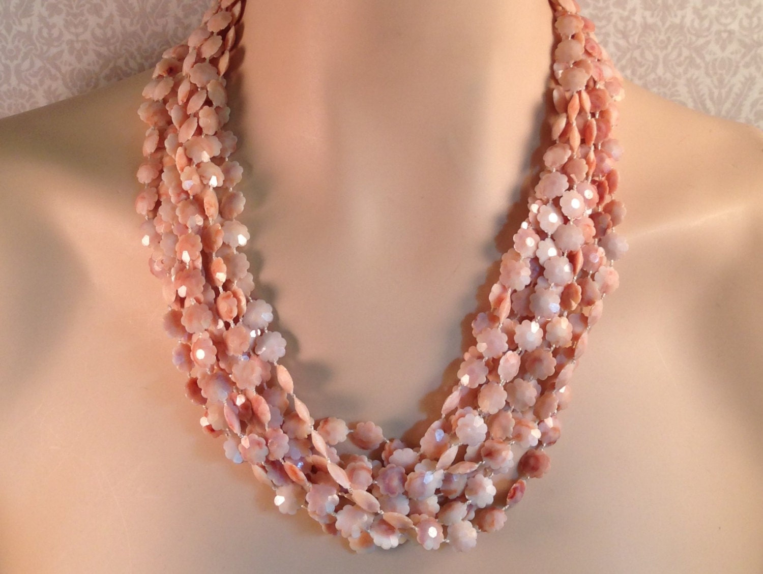Vintage Shell Torsade Necklace