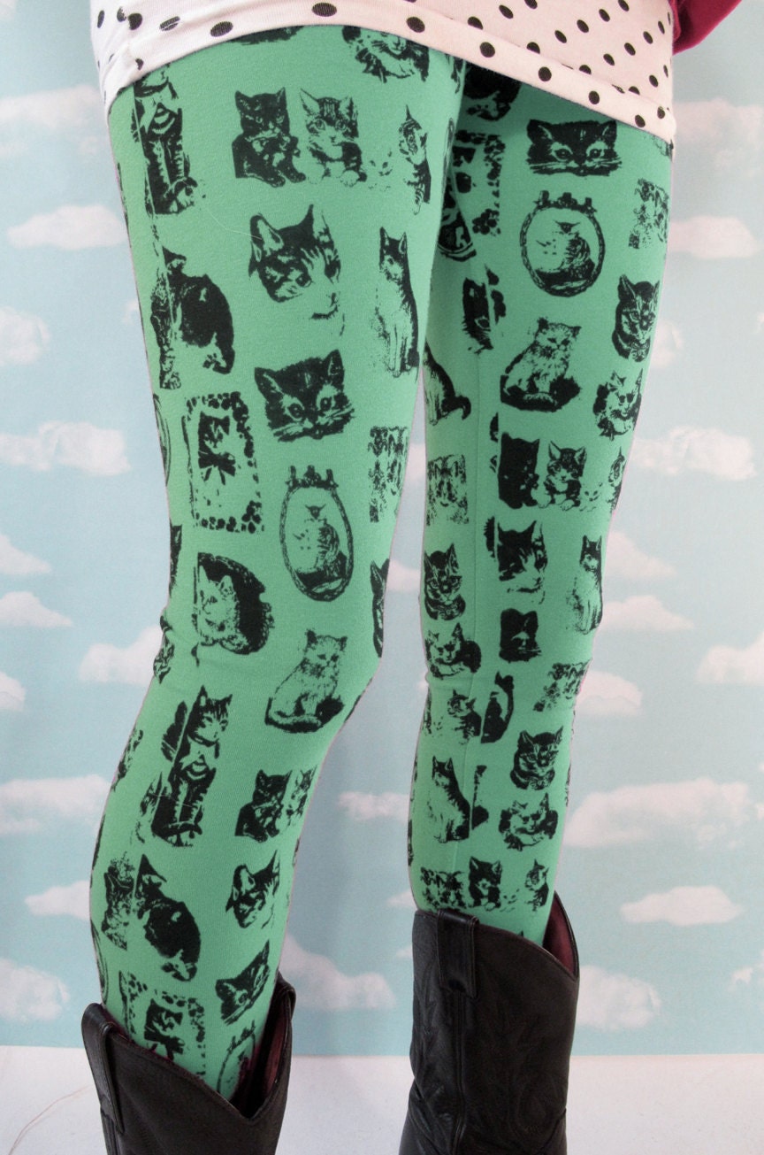 Mint Kitty Leggings. XS