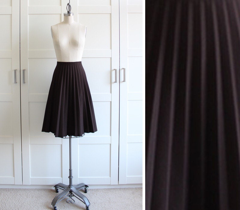 Vintage Pleated Skirt / Brown Box Pleat Skirt / 60s Skirt 70s Skirt / Pleat Skirt / size Large XL
