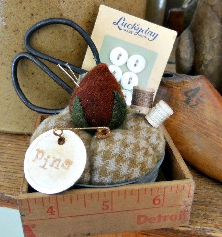 Mini Sewing Notions Tinket Box