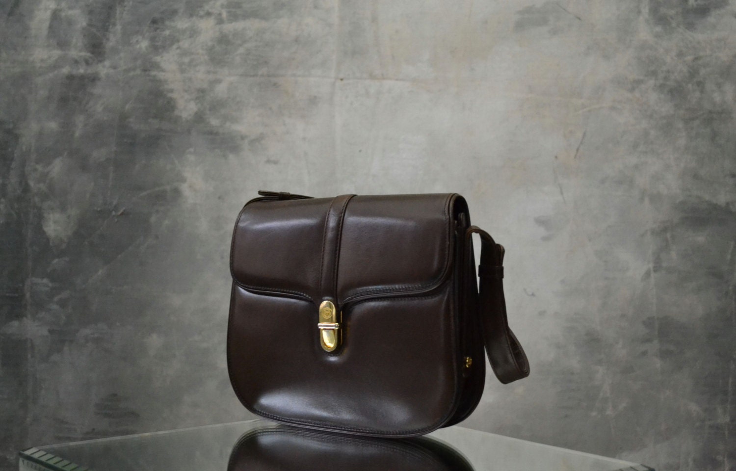 70s GUCCI Brown leather saddle bag purse with coin purse and dust bag