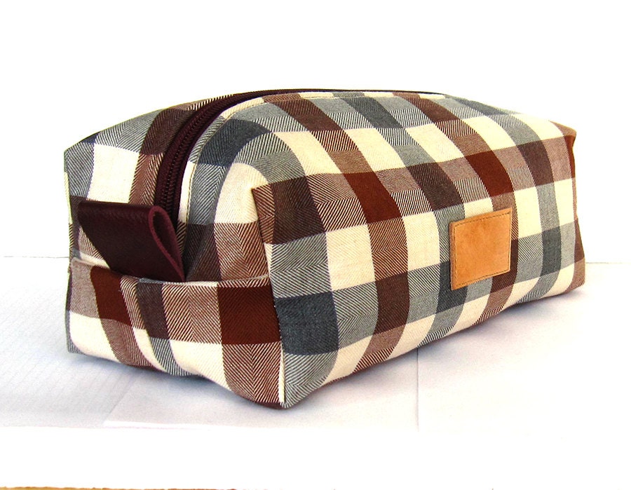 Wool dopp kit, men's shaving kit, wash bag, toilet bag, plaid pattern