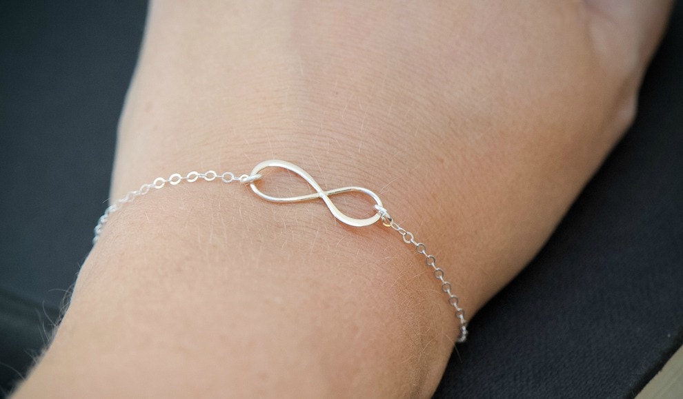 Infinity Bracelet, Sterling Silver Infinity Pendant, Everyday jewelry, Bridesmaid Jewelry, Dainty tiny Bracelet
