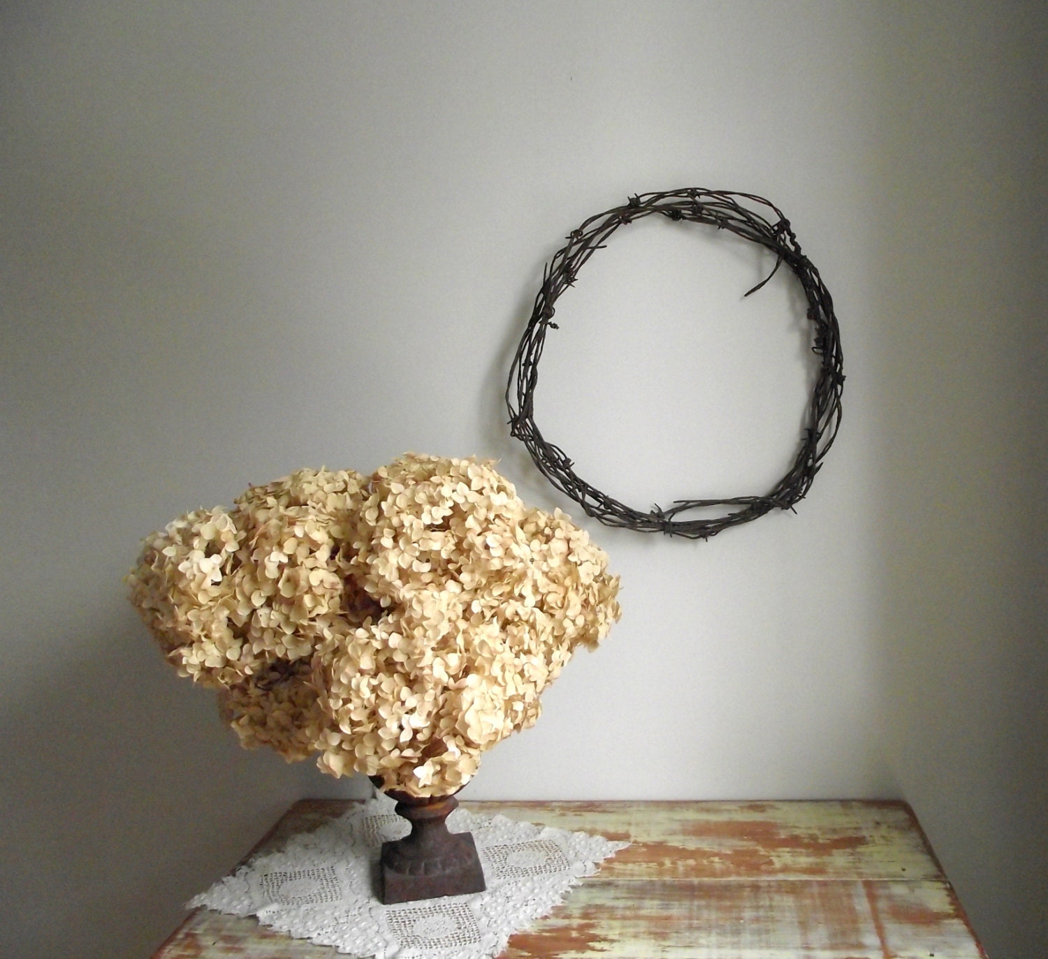 Barbed Wire Wreath Antique Weathered Rusty Patina Wall Hanging Rustic Primitive Farmhouse Decor