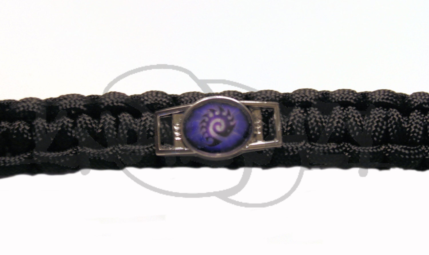 StarCraft SC2 Zerg Inspired ALLOY Charm on Cobra 550 Paracord Survival Strap Bracelet w/ Plastic Contoured Side Release Buckle