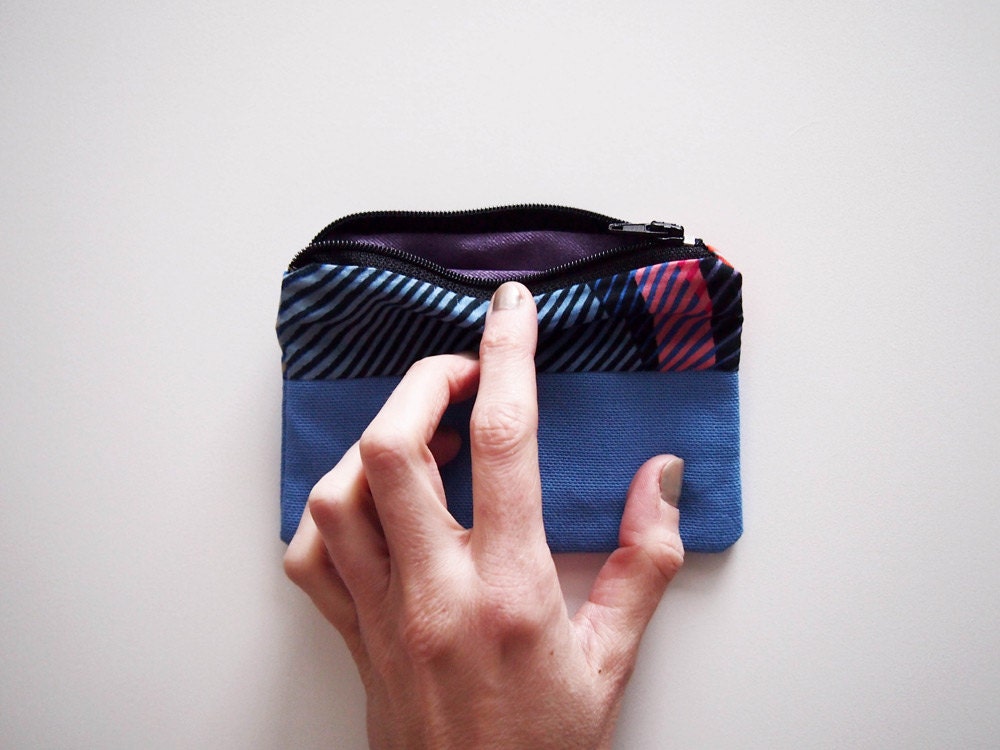 SALE coin holder Mini wallet Two-tone zipper pouch Amparo blue canvas and multicoloured geometric cotton