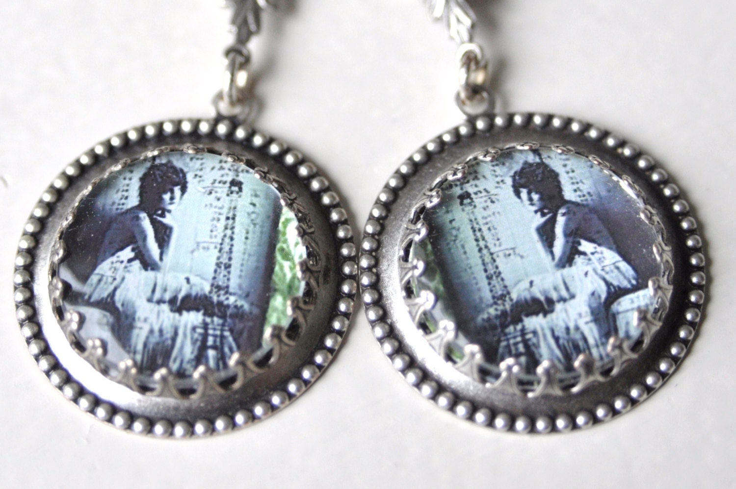 Bitter Valentine Flapper Photo Earrings Silver Flowers