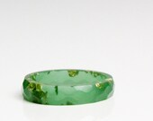 jade green with gold leaf size 8 thin multifaceted eco resin ring