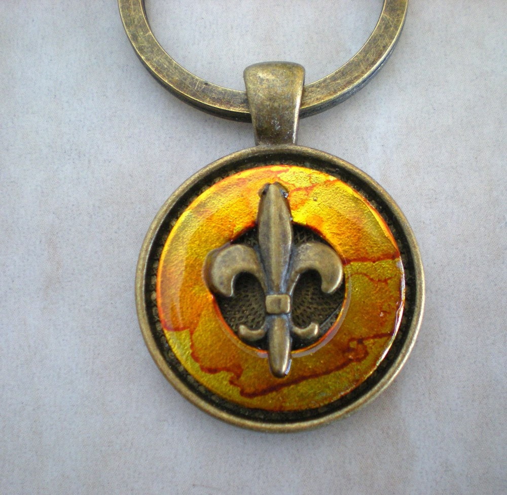 Fleur de lis Keychain: Honey - Men's Keyring - Men's Keychain - Father's Day - Men's Gift - French Key Chain - New Orleans - Mardi gras