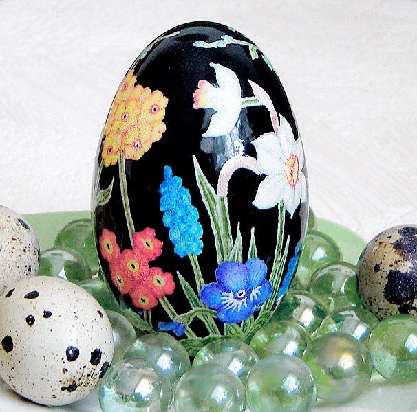 Spring flowers. Goose egg.