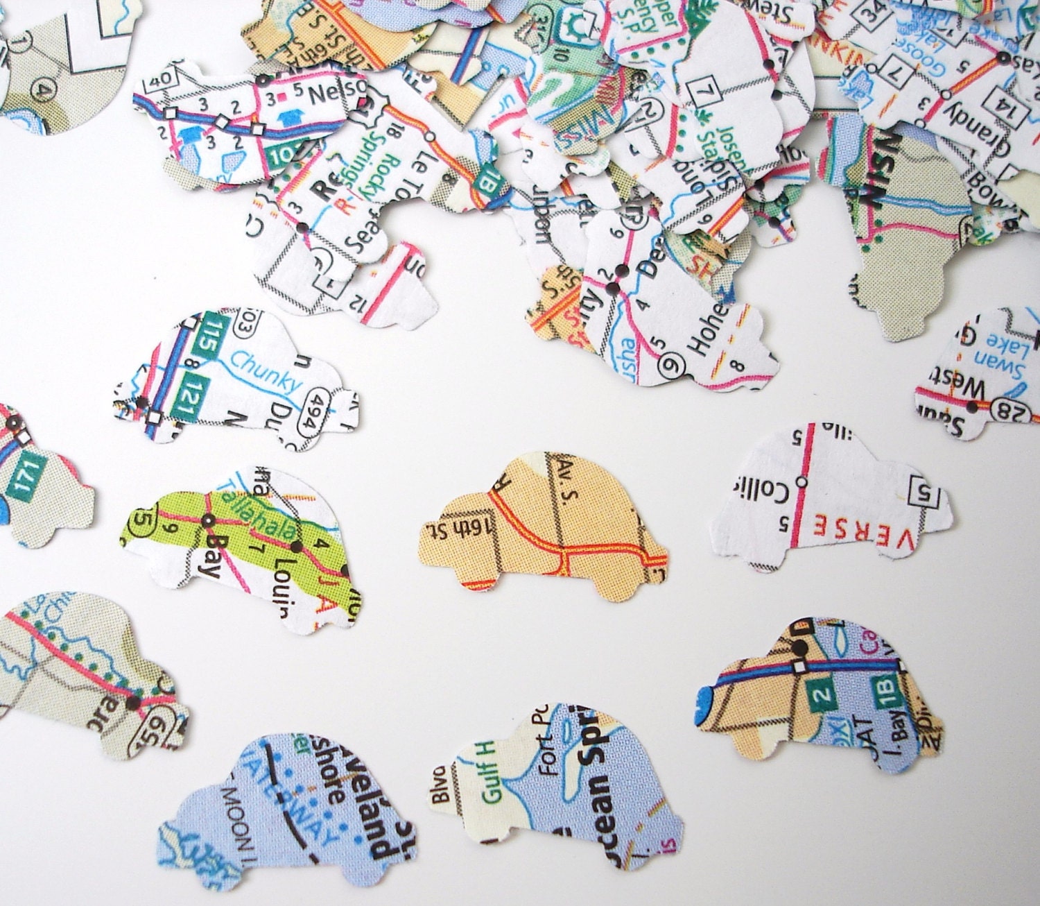 100 Mini Map Atlas Car punch die cut confetti scrapbook embellishments - No741