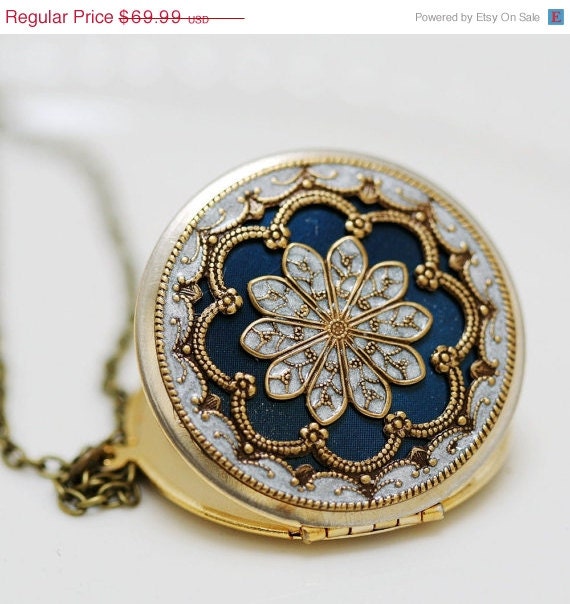 ON SALE Locket,blue locket,filigree locket ,resin locket,Bridal Necklace ,bridesmaid gift ,Wedding Necklace,Something Blue,Vintage Locket