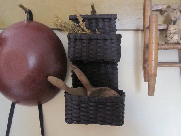 Cherokee Comb Primitive Painted Handwoven Basket