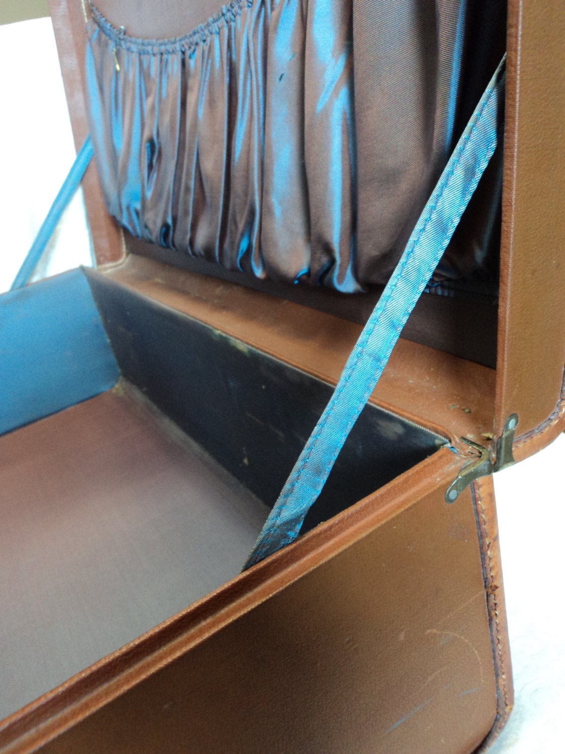 leather suitcase dark brown