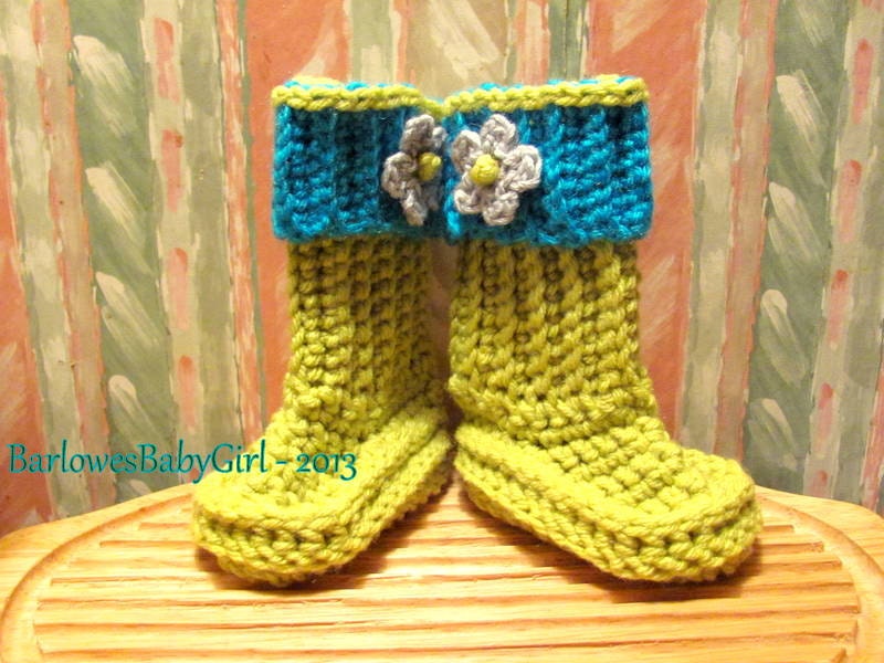 Buggs- Crochet Baby Booties in Grass Green w/ Bright Turquoise Detachable Band and Flower Accent