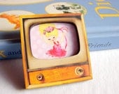 3D Brooch - Dancing Girl - Ballerina In A Pink Tutu - Television TV Pin Badge - Md Chipboard Paper And Wood Decoupage