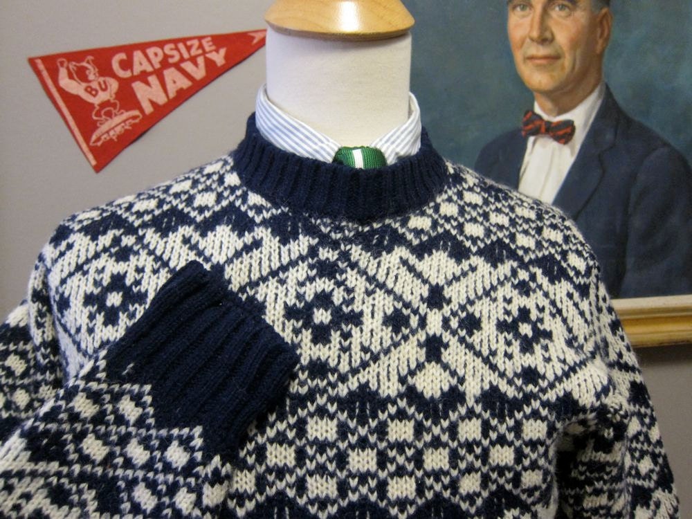 Brooks Brothers Navy Blue Nordic Sweater Size Large Made in England